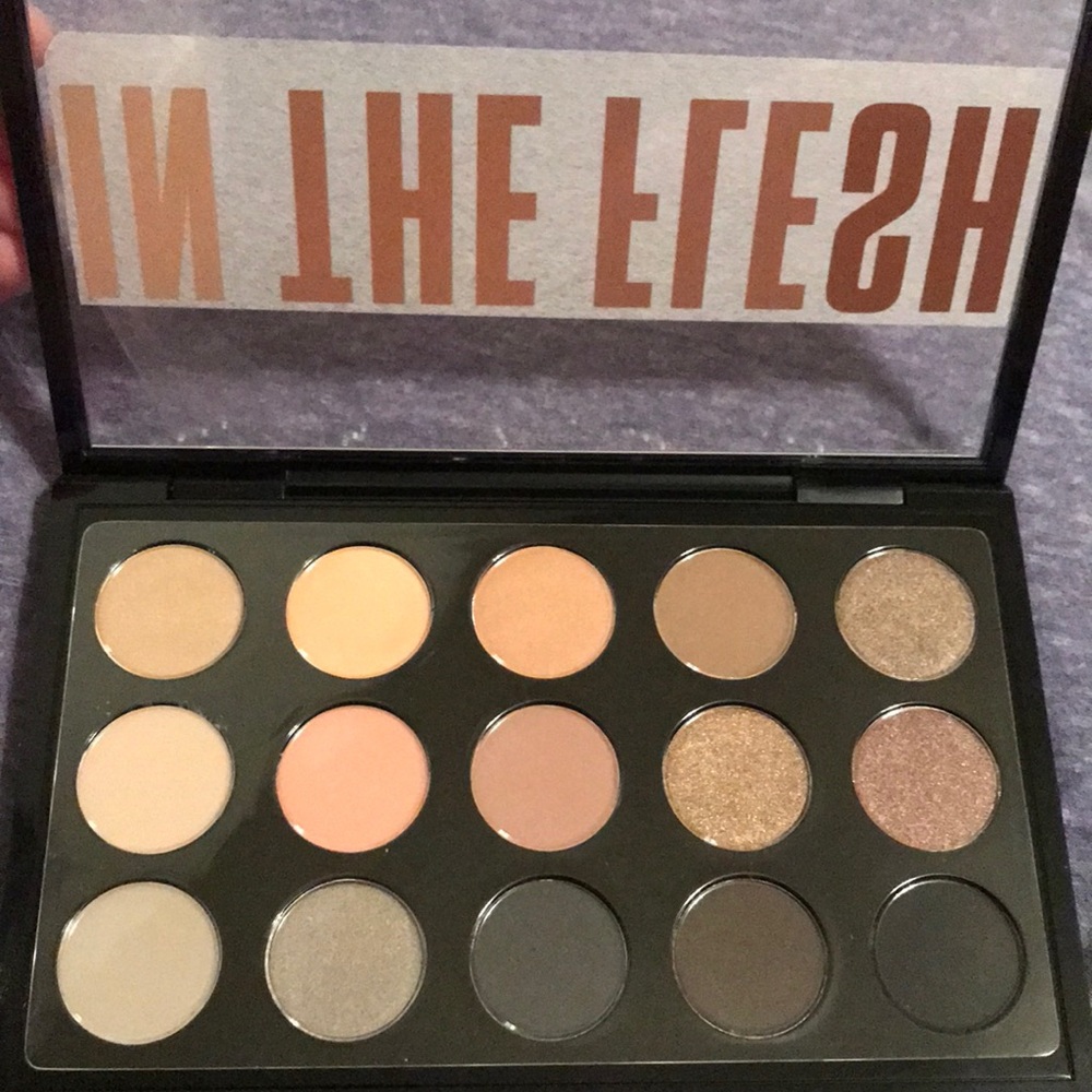 MAC In The Flesh Eyeshadow Pallet